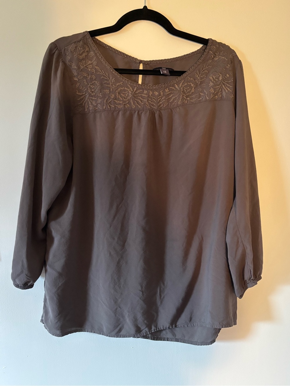 Gap- Grey Women's Embroidered Scoop Neck Blouse - XL